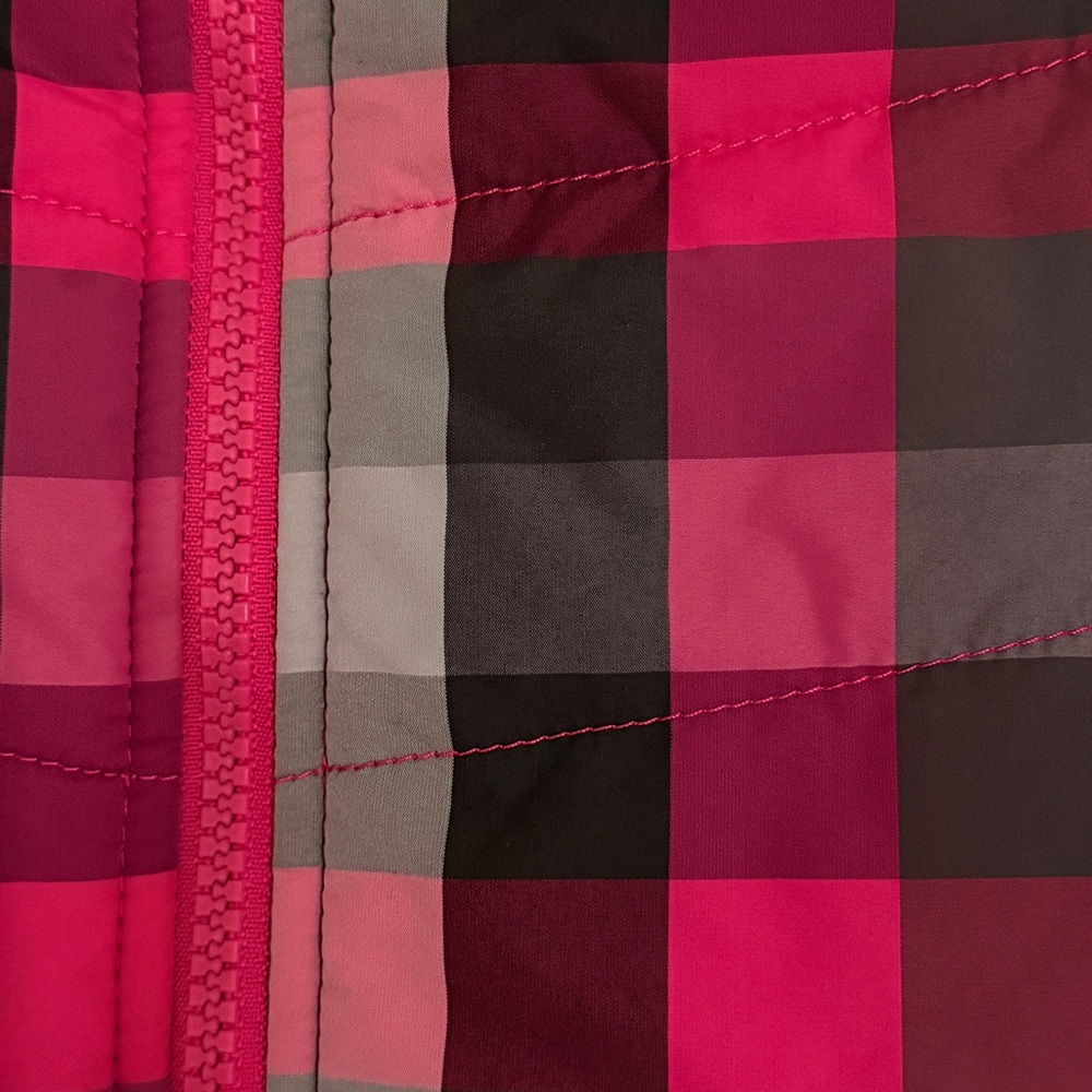 The North Face Girls Plaid Puffer Vest Pink Purple Size 7/8 - Picture 4 of 8